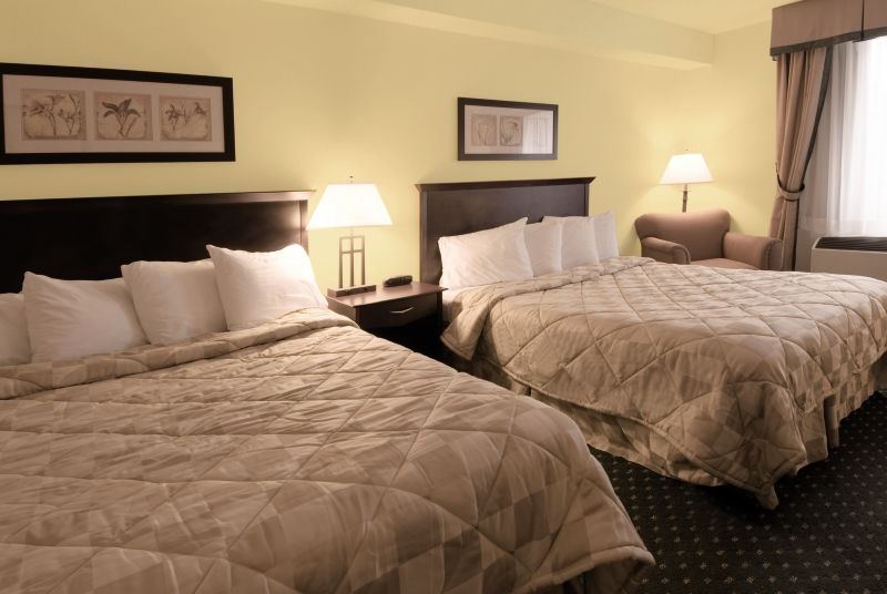 Comfort Hotel & Suites Питърбъро Стая снимка